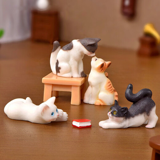 Handmade little orange cat ornaments, simulated kitten desktop small ornaments, creative micro-landscape resin crafts, children's cards, side-lying kitten (orange version)