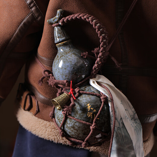 Miaopule high-end Tianmingren gourd wine bottle kettle, ancient style white wine ceramics, old-fashioned household men's national style, dark blue Tianmingren gourd + hand-held streamer + crossbody bell