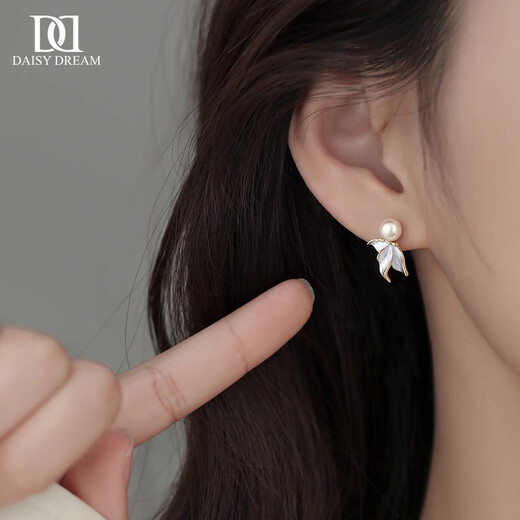 DAISY DREAM925 Silver Needle Freshwater Pearl Fishtail Earrings Women's Light Luxury High-End Unique Earrings 2025 New Popular Earrings White Freshwater Pearl Fishtail Earrings