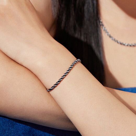 Lukfook Jewelry platinum bracelet electric black platinum 950 two-color twisted plain chain priced GJP0006DS 17cm - about 9.60 grams