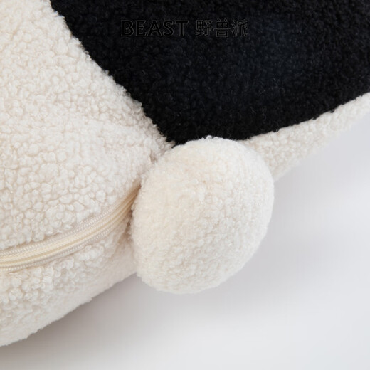 THE BEAST Panda Bang Bang Two-in-one Flannel Warm Blanket/Pillow Car Headrest Lumbar Car Cushion