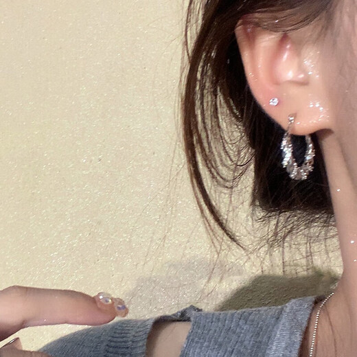 Stars and Dots_Women's Unique Earrings with Twining Sparkling Diamond Earrings, Temperament, High-end, Light Luxury, Niche French Earrings, Silver Twining Diamond Earrings, One Pair