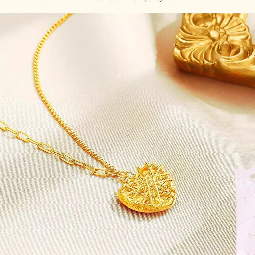Canxian gold sparkling sweet brushed love small sugar cube female pendant 18K gold 9 packs of silver necklace as a gift for your girlfriend