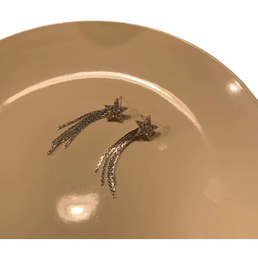 Nianfu earrings for women without pierced ears, new mosquito coil earrings, niche exquisite star tassels, women's Mid-Autumn Festival gifts for girls, mosquito coil ear clips, star tassels