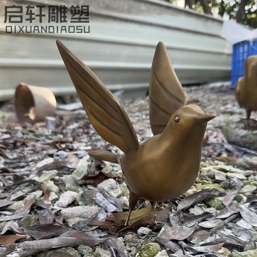 Outdoor stainless steel bronze pigeon sculpture bird zoo forest sales office landscape ornaments lawn decorations with wings bronze 30*18*24
