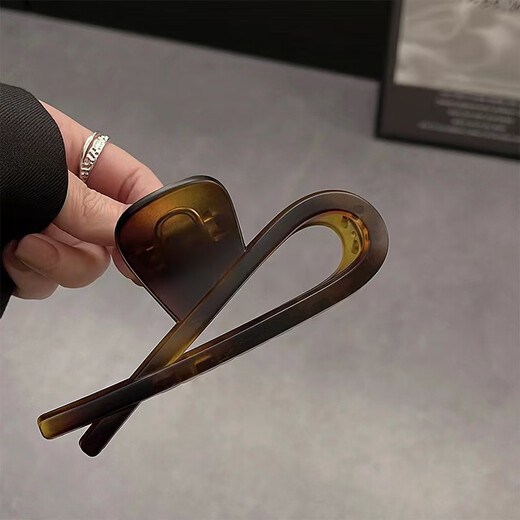 Jiao Xuefia Acrylic Frosted Grip Clip Matte Tortoiseshell Hair Clip Women's Back of Head High-end Hair Clip Headwear Hair Clip