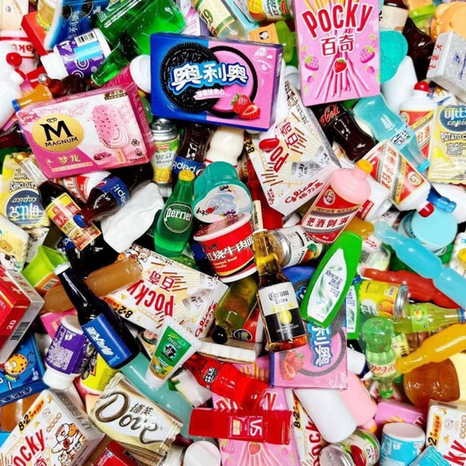 MPPMCK mini food and play house convenience store simulation miniature toys DIY ornaments resin small wine bottle reward small gifts, no duplication, 2 mini supermarket models, get one free