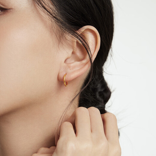 Chow Tai Fook simple pure gold earrings (labor cost 120) about 1.25g EOF153