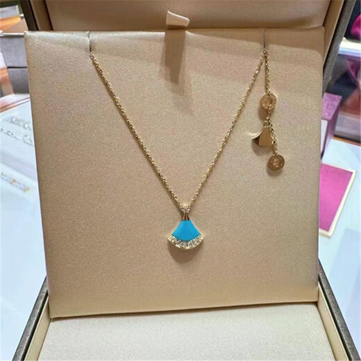 Yadige diva fan necklace for women 18K gold white mother-of-pearl edge diamond rose gold carnelian pendant clavicle chain white edge diamond