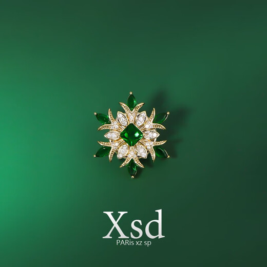 QUAMER light luxury zircon snowflake magnet buckle brooch anti-exposure no punching suit badge unisex versatile green four-leaf clover magnet no punching no damage to clothes
