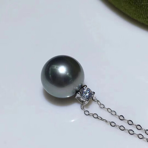 Iosn Platinum Gray Tahitian Pendant 18K Gold Princess Style Fashionable Round Saltwater Black Pearl Necklace for Women Single 18K Zircon Style (Silver Chain Free) 10-11mm