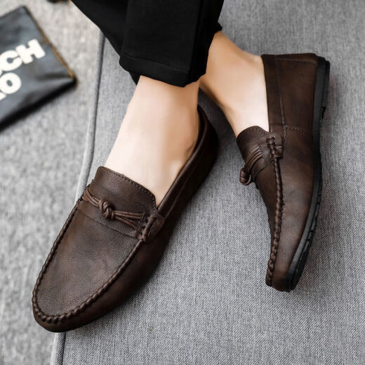Shachi Jingxuan 2025 Nuevos zapatos de gorro de moda para hombres Zapatos de mesa de cuero de primavera de primavera zapatos de cuero de negocios bajo británicos D826 Brown 39