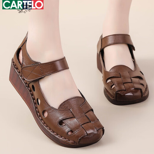 Cartelo crocodile (CARTELO) cowhide tendon bottom wedge sandals for women summer new soft-soled non-slip genuine leather mother's shoes middle-aged and elderly thick-soled women's shoes 7768 brown 41