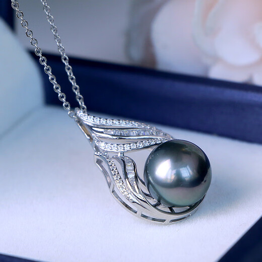 Zhenrun Jewelry Tahitian Black Pearl Pendant S925 Silver Seawater Pearl Clavicle Chain Single Pearl Pendant 12-13mm Free Silver Chain