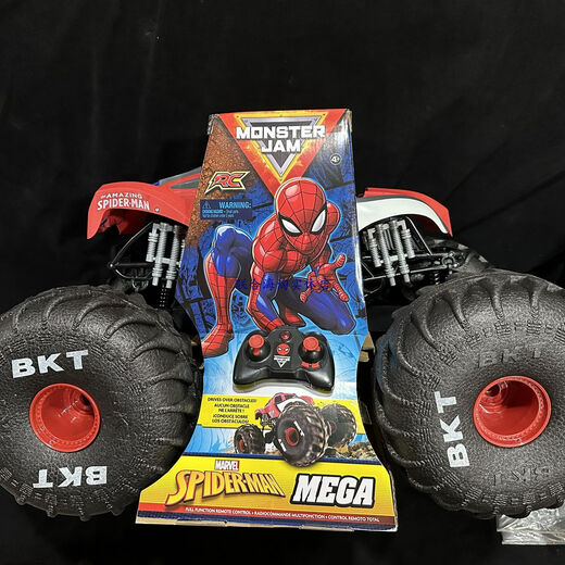 Monster Jam remote control monster truck monster truck 124 children's toy car 115 large can enter the water shark 115 rechargeable model official standard configuration