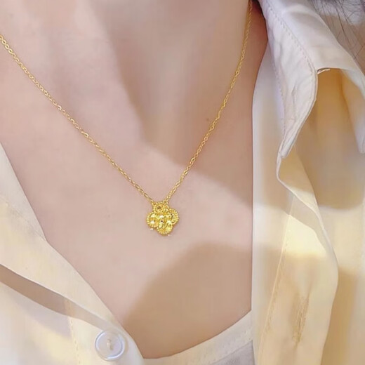 Wanmu pure gold 999 four-leaf clover necklace for women, new gold pendant, crushed ice pendant, birthday gift for girlfriend, gold-wrapped silver crushed ice four-leaf clover set chain 3.98g