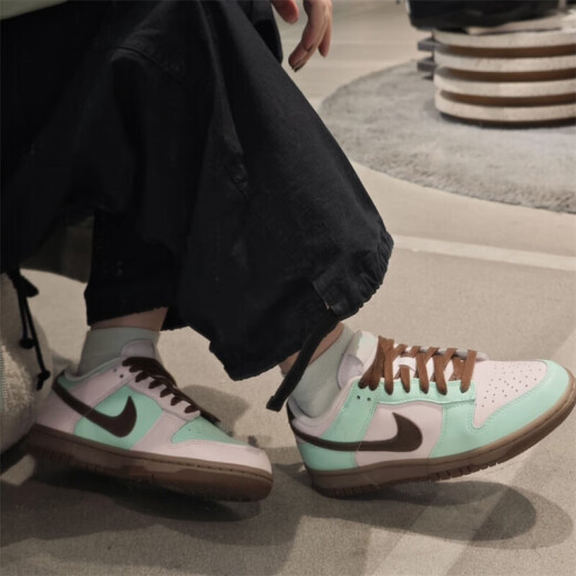 耐克女鞋 Nike Dunk Low (GS)女子黑白熊猫低帮耐磨运动板鞋 IH0821-679 粉绿棕 36.5