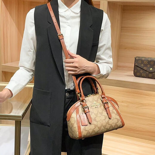 爱马女仕轻奢新款高端时尚女士香港真皮手提包女感时尚手提贝壳包