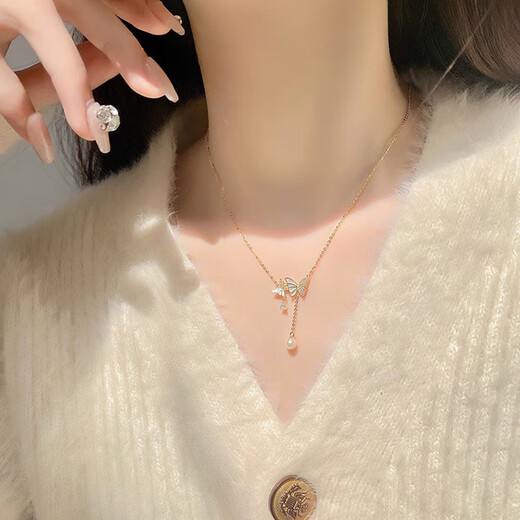 Xinshe S925 sterling silver butterfly tassel necklace for women, small clavicle chain to commemorate Valentine's Day, birthday gift for girlfriend, bow gift box, light and shadow butterfly necklace