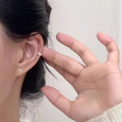 Liangshihuan s925 sterling silver bow screw-buckle earrings for girls, cute and sweet, pierced ears for sleeping, versatile earrings, butterfly earrings, 1 pair