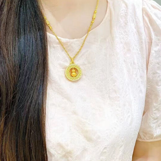 Allies pure gold 999 gold dot diamond wheat ear gourd pendant can be rotated light luxury round pure gold pendant to give to your girlfriend. Specific weight private message customer service to change the price.