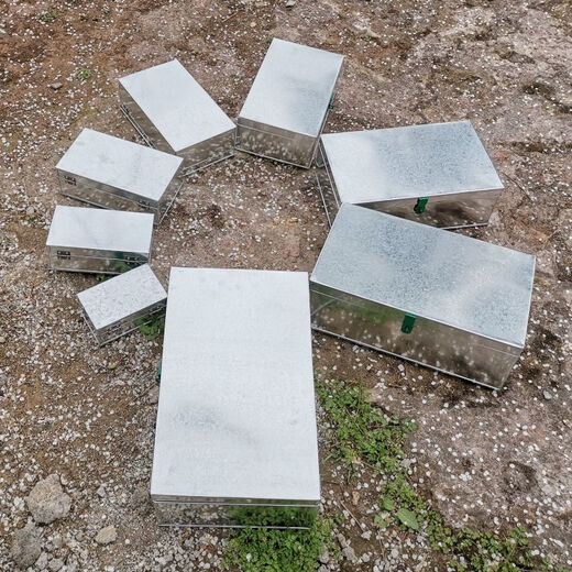 Vinoa iron box iron box large hardware tool box custom storage box storage box trunk tin box with lock No. 8 iron box length 15*width 9*height 6 with padlock