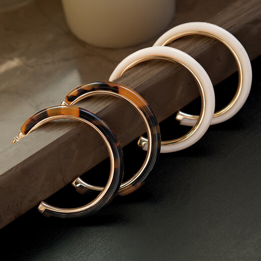 AGATHA/Aijiasha Dream Series Earrings for Women Birthday Gifts for Girlfriends and Besties High-end Earrings Ivory White Earrings