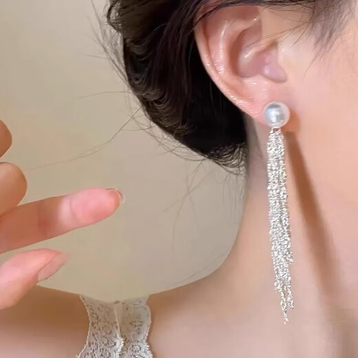 Core Luxury Night Dream Pearl Tassel Earrings Women's No Piercing Ear Clip Earrings Niche Design Earrings Imitation Pearl New Earrings Tassel Earrings