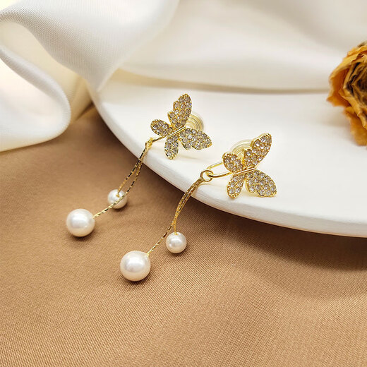 Jingli Jingda pierced ear clips for women without piercing for one week, ear bone clips, birthday gifts for women, exquisite, high-end and practical, lovers week ear clip set, rose gift box