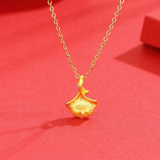 He Jiagong Old Phoenix 24K gold pendant 999 pure gold temperament leaf necklace women's niche clavicle chain 0.01g same style pendant + o-shaped chain