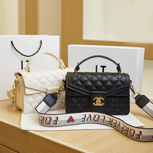 Bian Niao Bolso de Cuero Genuino de Marca de Lujo Ligero Bolso de Mujer Bolso de Moda con Estilo de Fragancia pequeña Bolso de Hombro Bolso Bandolera Negro