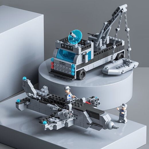 Large building block aircraft carrier aircraft carrier assembly toy boy warship children 6-12 years old whole ship remote control lights/70 cm/missile cruiser