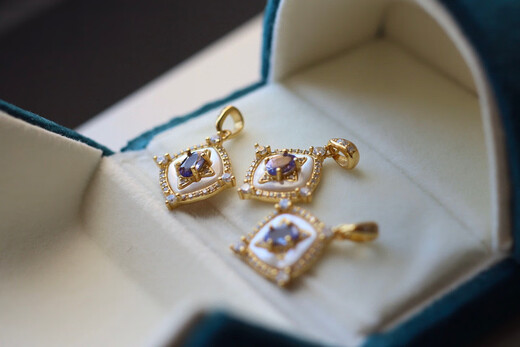 IosnIOSN Shadow Spirit Snake Natural Ruby Tanzanite s925 Silver Necklace Tanzanite Pendant High-end Design Tanzanite Spirit Snake Chain