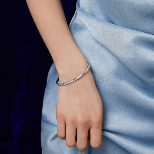 Lukfook Jewelry Platinum 950 Cat's Eye Platinum Bracelet Royal Oval Bracelet Price F63P0012DS 54mm-11.73g (including labor cost 1079 yuan)