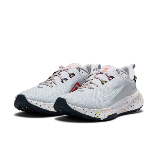 Nike (Nike) Offizieller Juniper Trail 2 Gore-Tex wasserdichte Männer-Langlaufschuhe HM9734 002 Platin-Gold/Weiß/Mysteriöses Feuerwerk/Schaumpulver 42