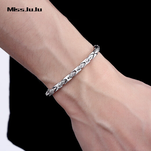 Miss JuJu pt950 platinum bracelet men's domineering platinum knight bracelet super flash car flower design all Specifications are based on the actual weight, more refunds or less compensation