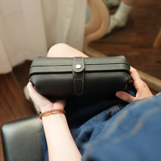 Master Lu's handmade top-grain cowhide new men's and women's play bag storage cosmetic bag, portable toiletry bag for gifts, vegetable tanned black, top-grain cowhide