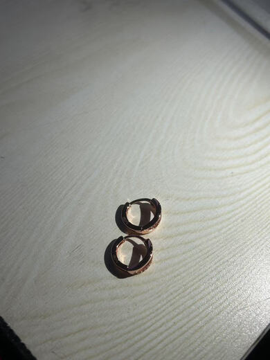 Fat Donglai's same style 18k gold rose gold earrings Au750 discount store removed the cabinet and found leakage 18K gold earrings outlets rose gold earrings