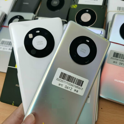 Suitable for Huawei mate40pro original glass back cover original mobile phone back case battery cover glass back cover mate40 bright black