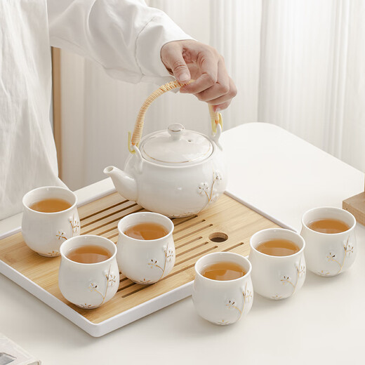 Fat Donglai's same tea set, a complete set of high-end white porcelain handle teapot set, modern household simple light luxury ceramics, gold-painted white handle set, simple packaging