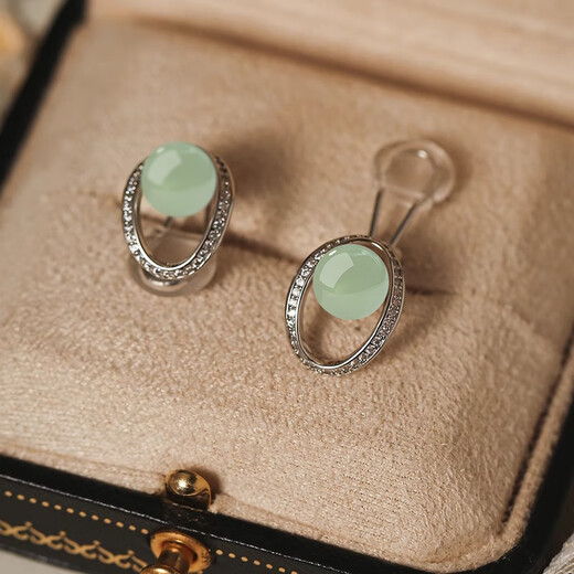 QPQK new Chinese style Hetian jade ear clips for women without piercings and temperament earrings 2025 new hot style high-end women's sterling silver earrings sapphire ear clips