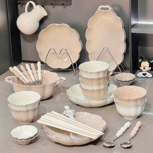 
ZNMW ceramic bowl and plate for home use 2024 new Chinese tableware feel bowl and plate bowl and chopsticks move gold-painted 4-6 people food gift box 1355 0 heads