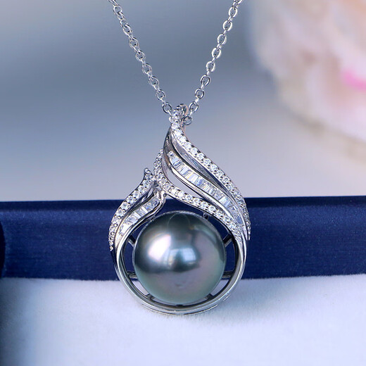 Zhenrun Jewelry Tahitian Black Pearl Pendant S925 Silver Seawater Pearl Clavicle Chain Single Pearl Pendant 12-13mm Free Silver Chain