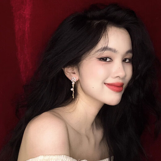 Jingli Jingda pierced ear clips for women without piercing for one week, ear bone clips, birthday gifts for women, exquisite, high-end and practical, lovers week ear clip set, rose gift box