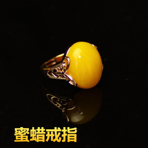 Confucian style beeswax ring for women, lively, simple and generous, personalized chicken fat yellow ring, natural amber, low-key new style, round chicken fat horizontal inlaid yellow ring for women