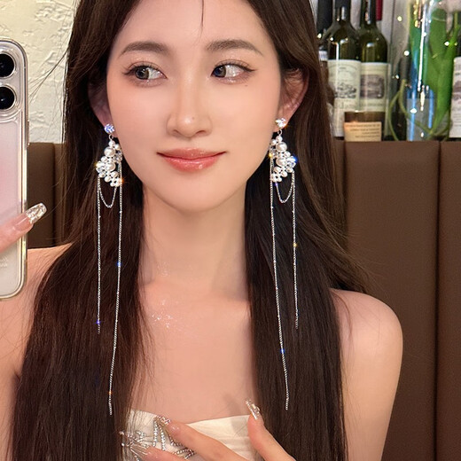Mengke Decorated Extra Long Exaggerated Pearl Grand Tassel Earrings for Women 2025 New Trendy Light Luxury Niche Heavy Industry Earrings Gift Silver Needle Extra Long Pearl Crystal Tassel