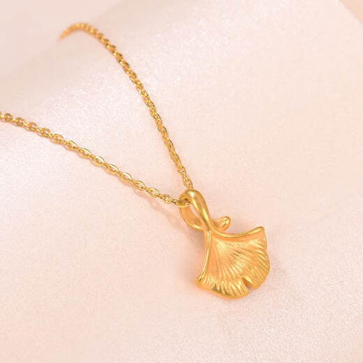 He Jiagong Old Phoenix 24K gold pendant 999 pure gold temperament leaf necklace women's niche clavicle chain 0.01g same style pendant + o-shaped chain