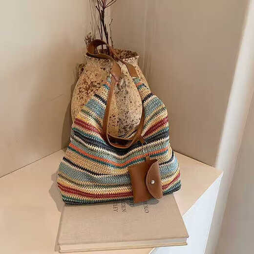 Large-capacity woven rainbow straw bag 2025 new fashion shoulder commuter bag lazy style versatile tote bag blue