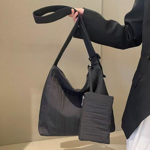 Meibaohui beautiful bag new fashion canvas bag large capacity tote versatile shoulder crossbody bag simple commuting black