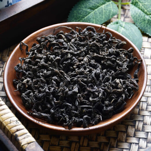 Béjing Tongrentang Matière Niveau Nice Eucommia Thé feuille trempée dans l'eau et boire du thé à feuilles eucommia 500G peut être jumelé avec du gynostemum Robu Ma Tea [grand pot] [4 Jar] Eucommia Leaf (Qingqianliu) 250G * 4